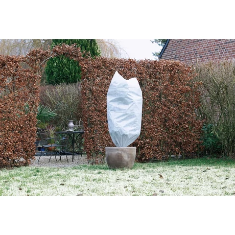 Téli takarófólia zsinórral, fehér átm. 75cmx150cmx118cm, 50g/m2 2db-os szett / fátyolfólia